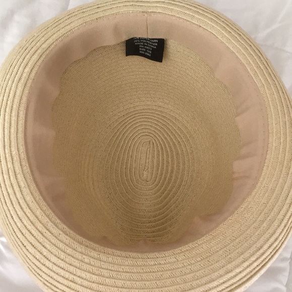 Fedora - Picture 3 of 3